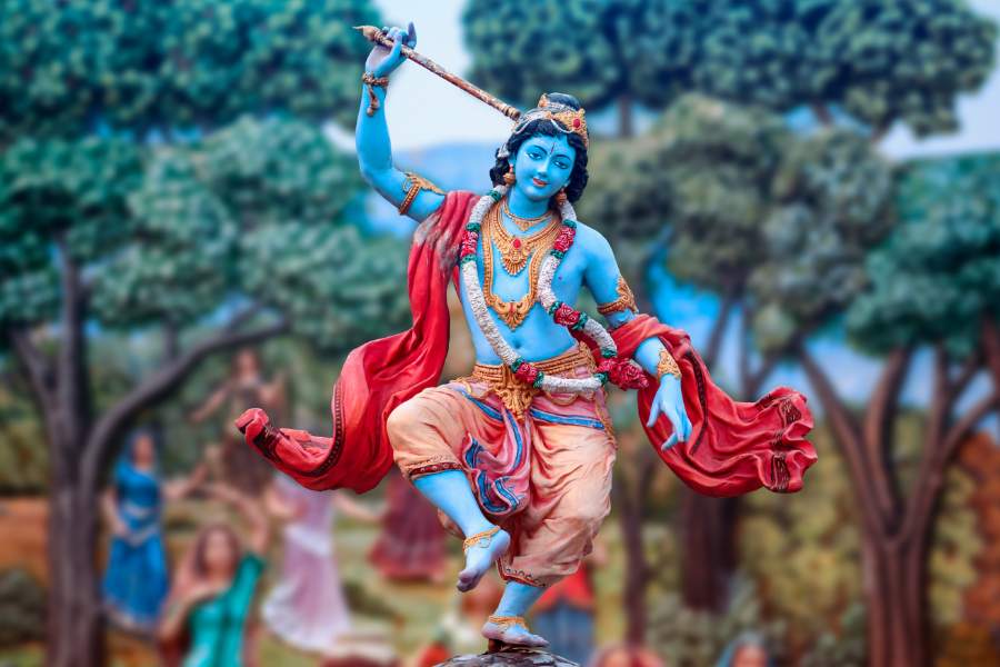 Sunrise Taj Mahal and Mathura Day Tour