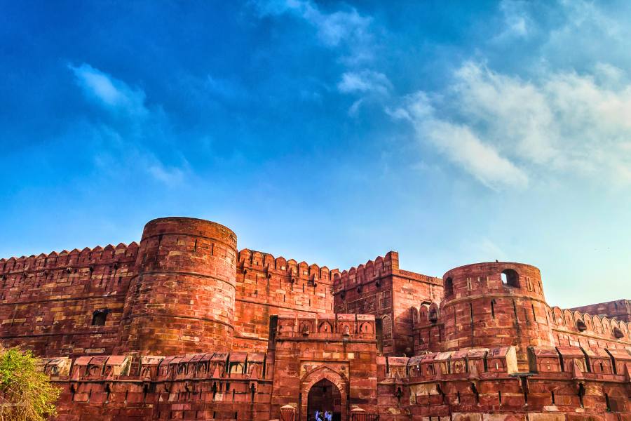 Taj Mahal Sunrise tour from Delhi by Car