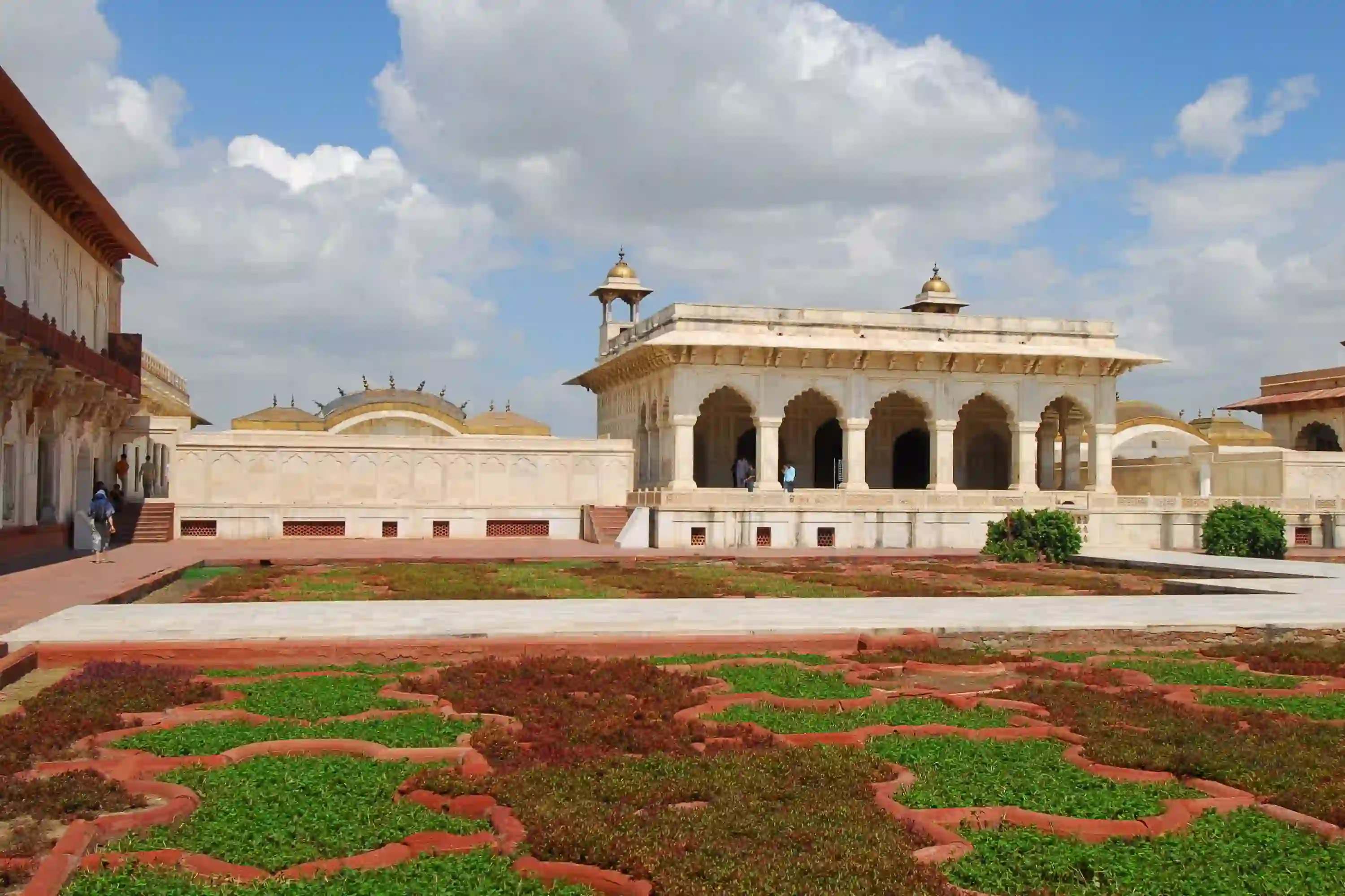 Taj Mahal Tour By Superfast Train From Delhi