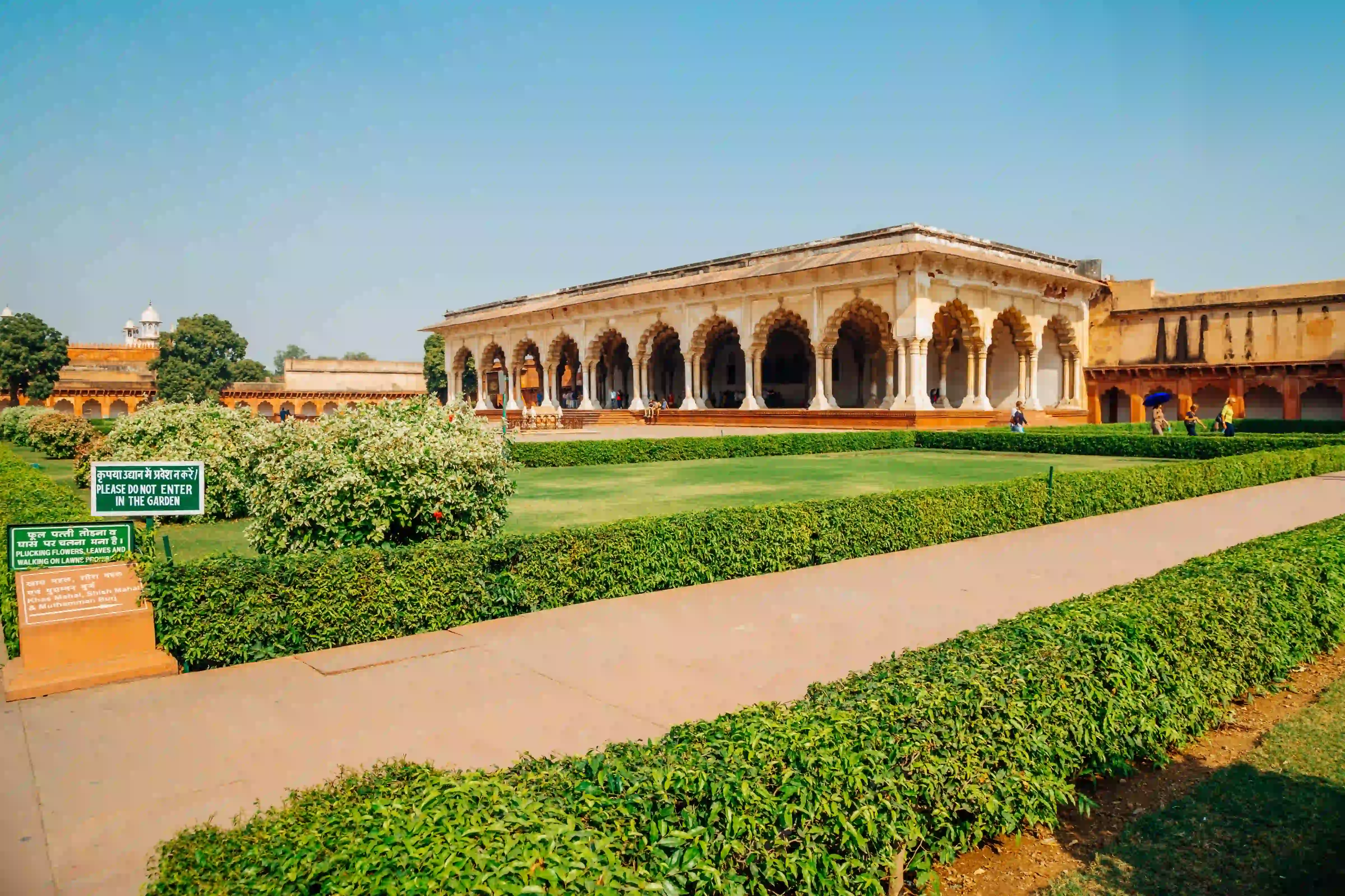 Taj Mahal and Agra Fort Tour by Car from Delhi