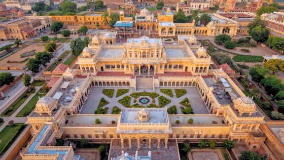 From Delhi: Jaipur City Private Day Tour by Car