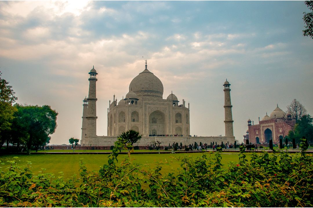 Sunrise Taj Mahal and Mathura Day Tour